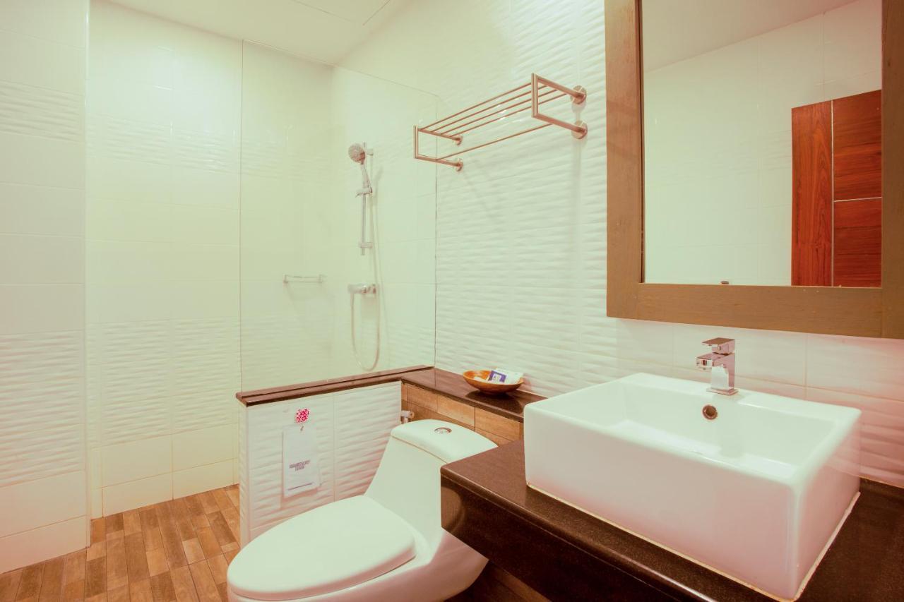 De42 Hotel Kathu Ngoại thất bức ảnh
